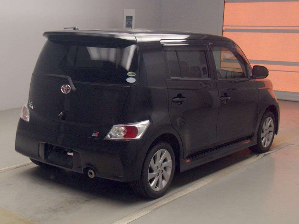 2010 Toyota bB QNC21[1]