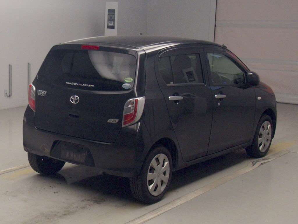 2013 Toyota Pixis Epoch LA300A[1]