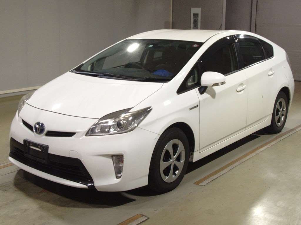 2015 Toyota Prius ZVW30[0]