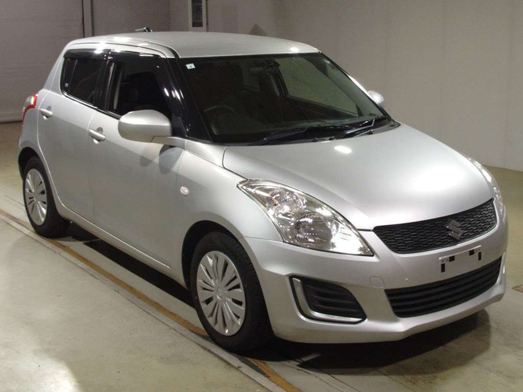 2015 Suzuki Swift ZC72S[2]