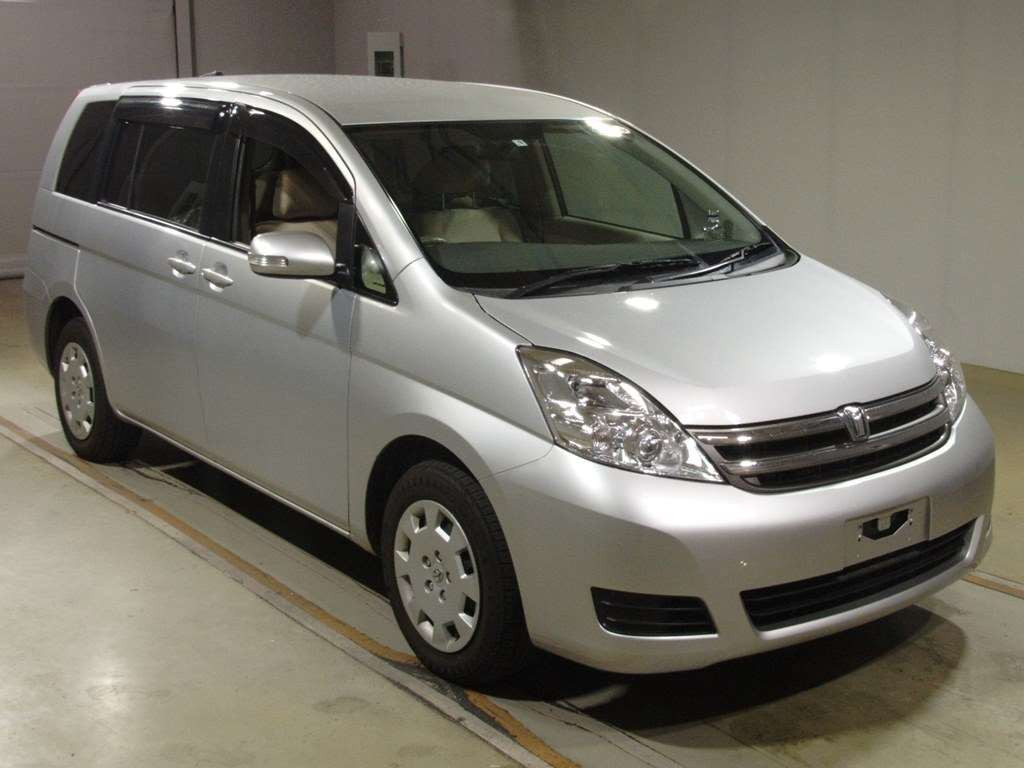 2009 Toyota Isis ANM15G[2]