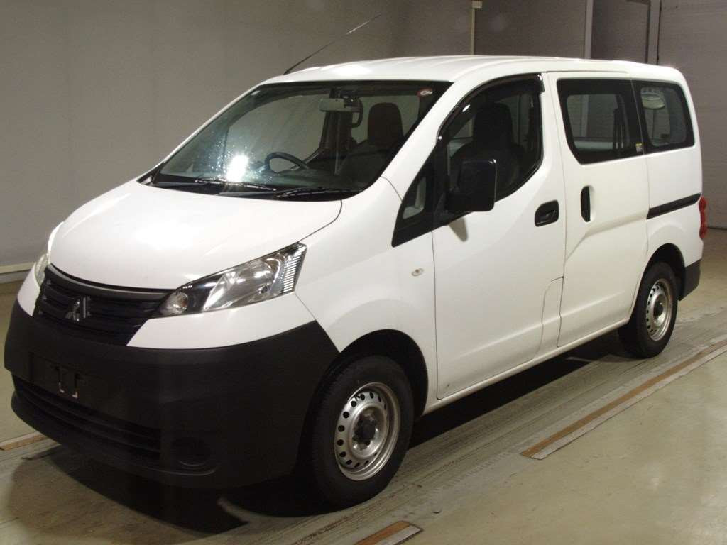 2017 Mitsubishi Delica Van BVM20[0]