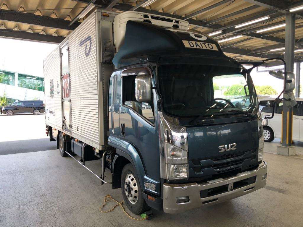 2015 Isuzu Forward FRR90T2[2]