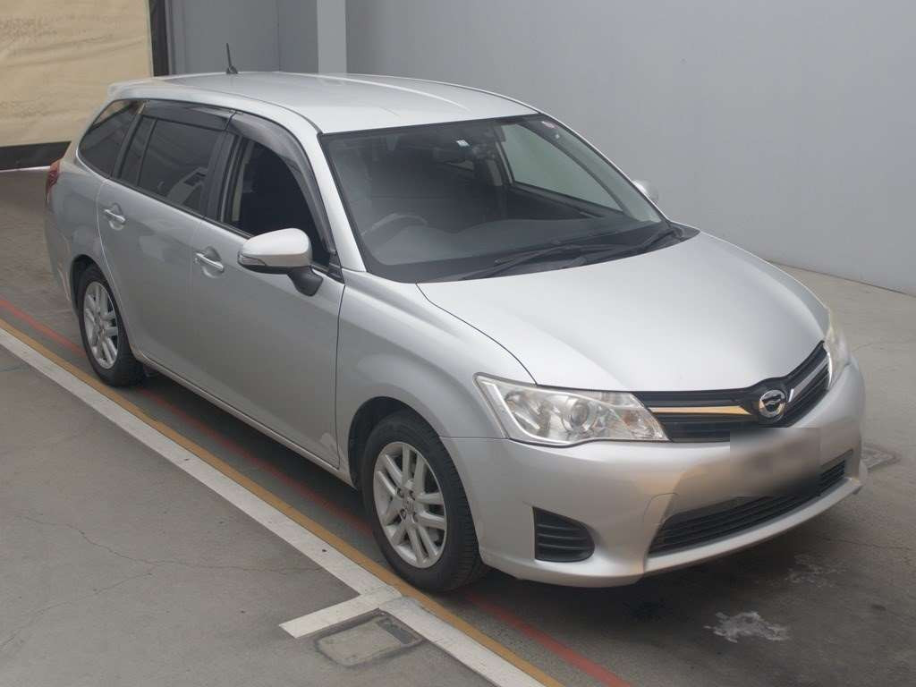 2013 Toyota Corolla Fielder ZRE162G[2]