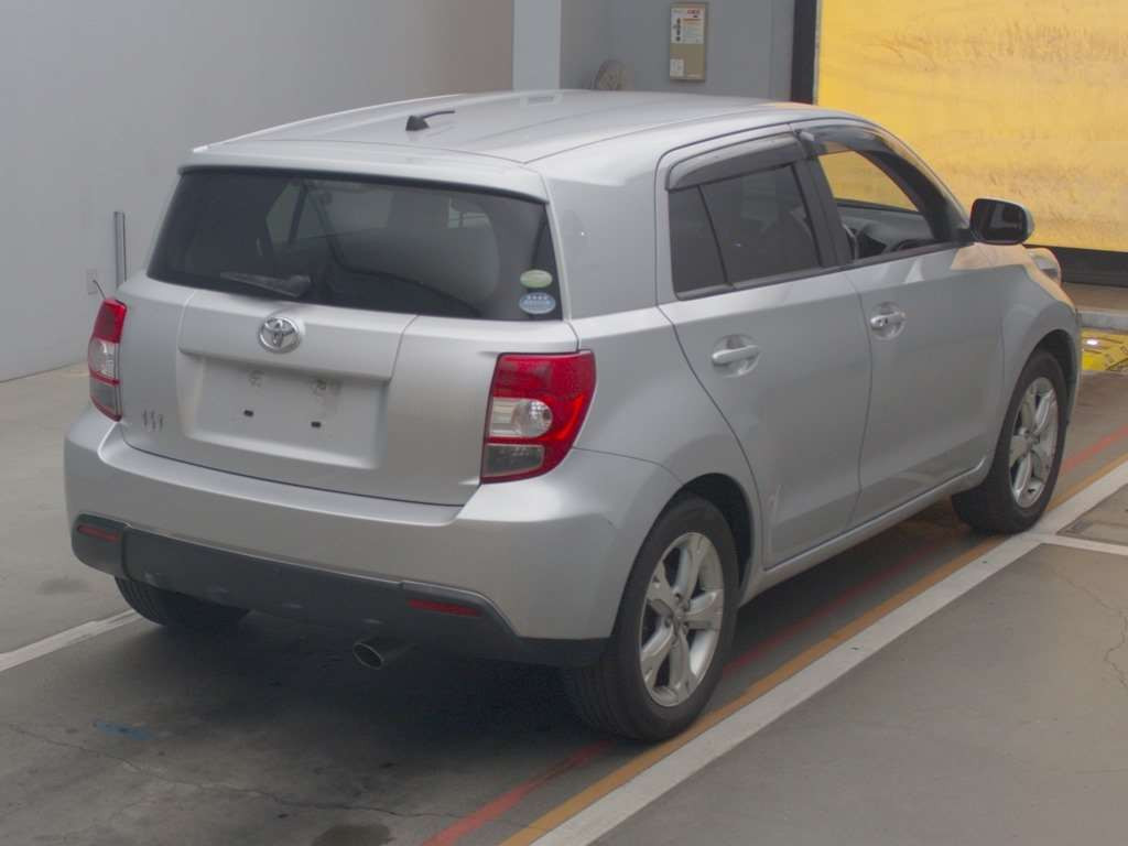 2010 Toyota IST NCP110[1]