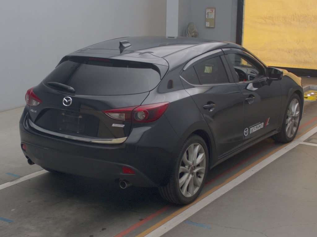 2013 Mazda Axela Sport BMEFS[1]