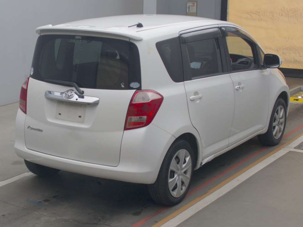 2007 Toyota Ractis NCP100[1]