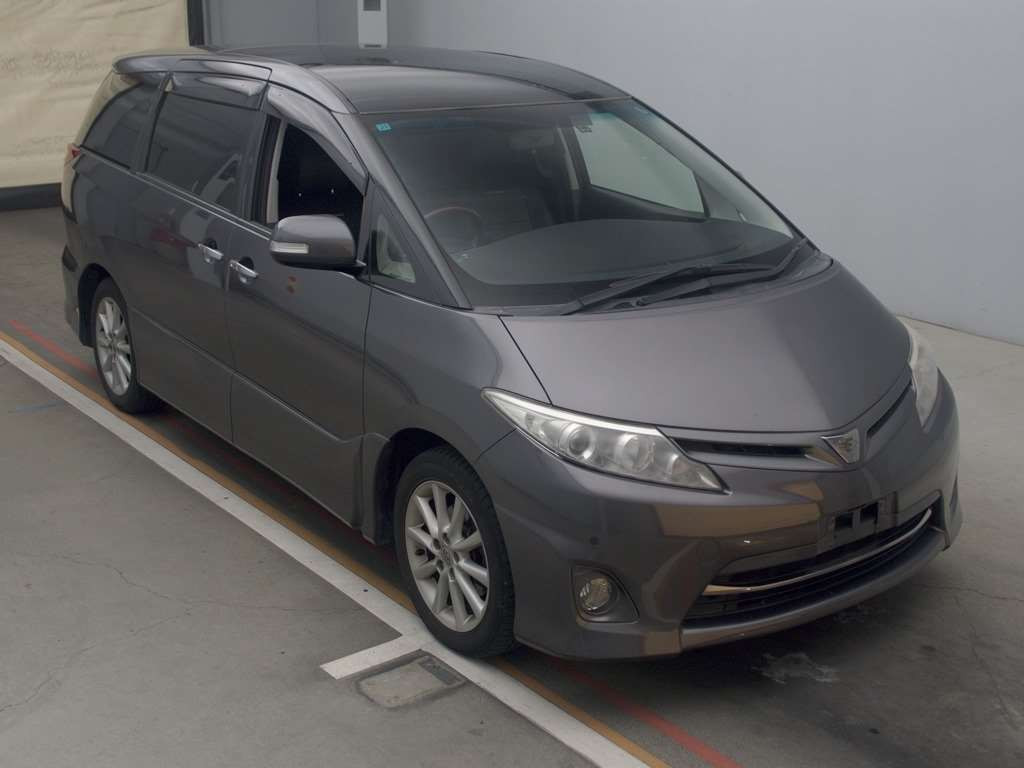 2011 Toyota Estima GSR50W[2]