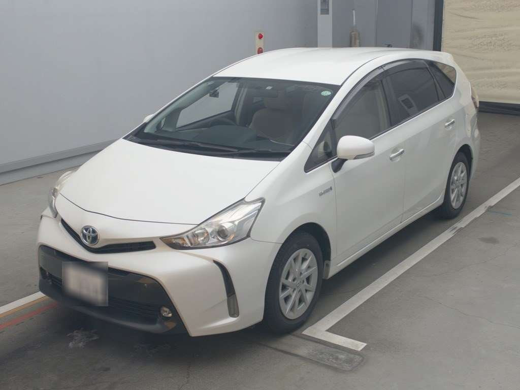 2015 Toyota Prius alpha ZVW40W[0]