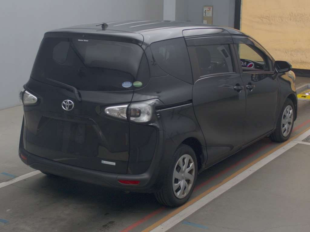 2016 Toyota Sienta NSP170G[1]