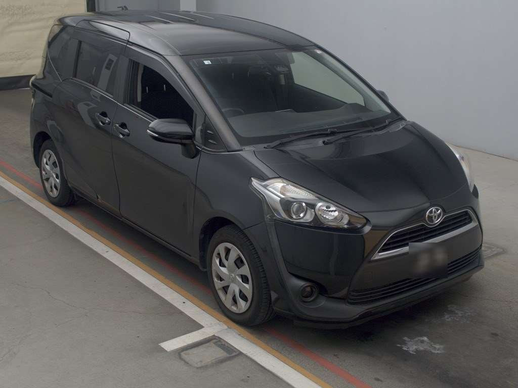 2016 Toyota Sienta NSP170G[2]