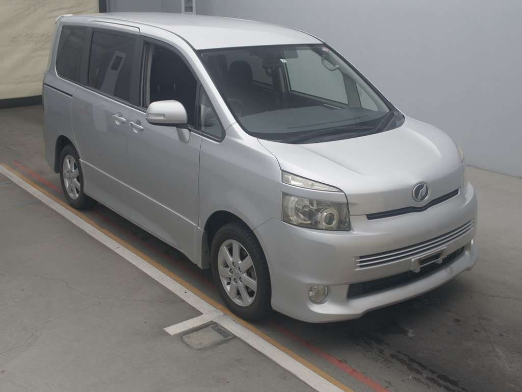 2007 Toyota Voxy ZRR70W[2]