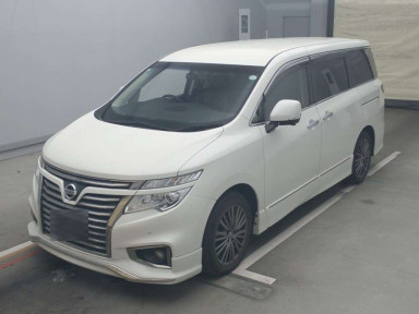 2015 Nissan Elgrand