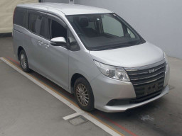 2014 Toyota Noah