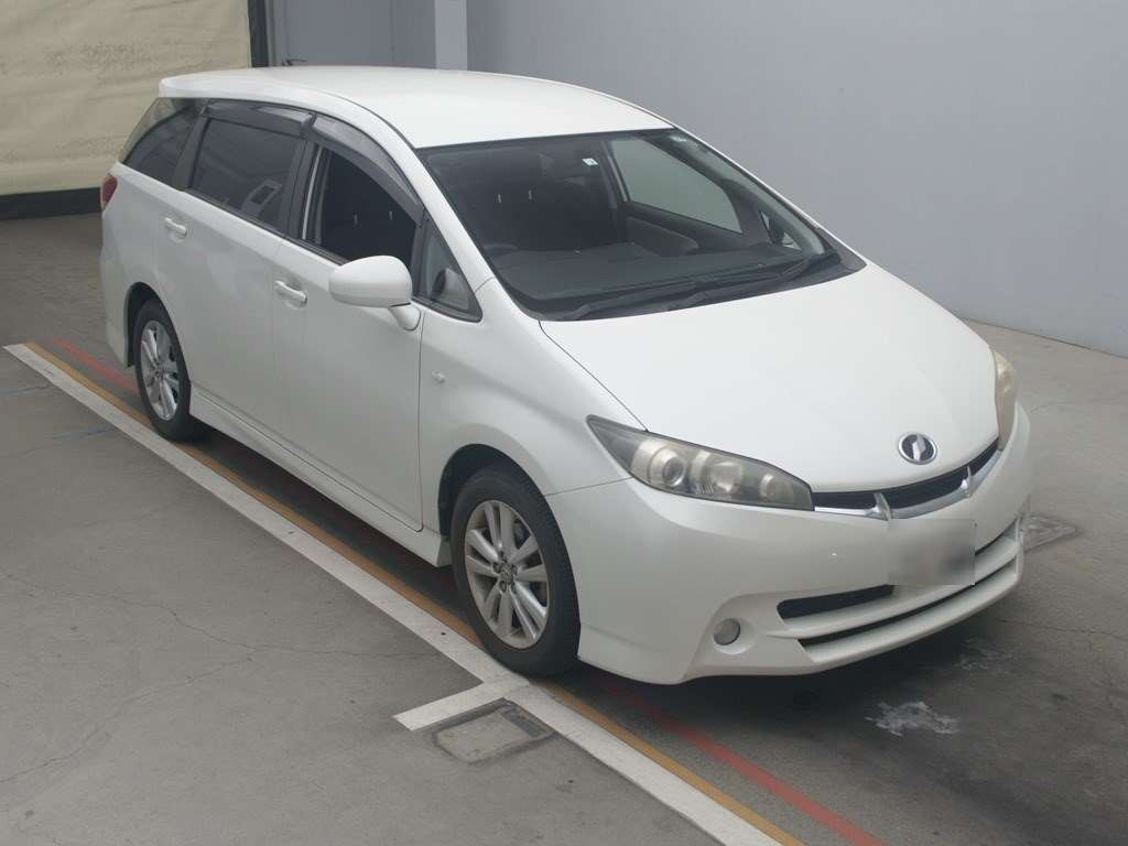 2010 Toyota Wish ZGE20W[2]