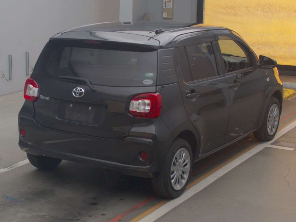 2016 Toyota Passo M700A[1]