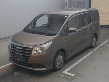 2014 Toyota Noah