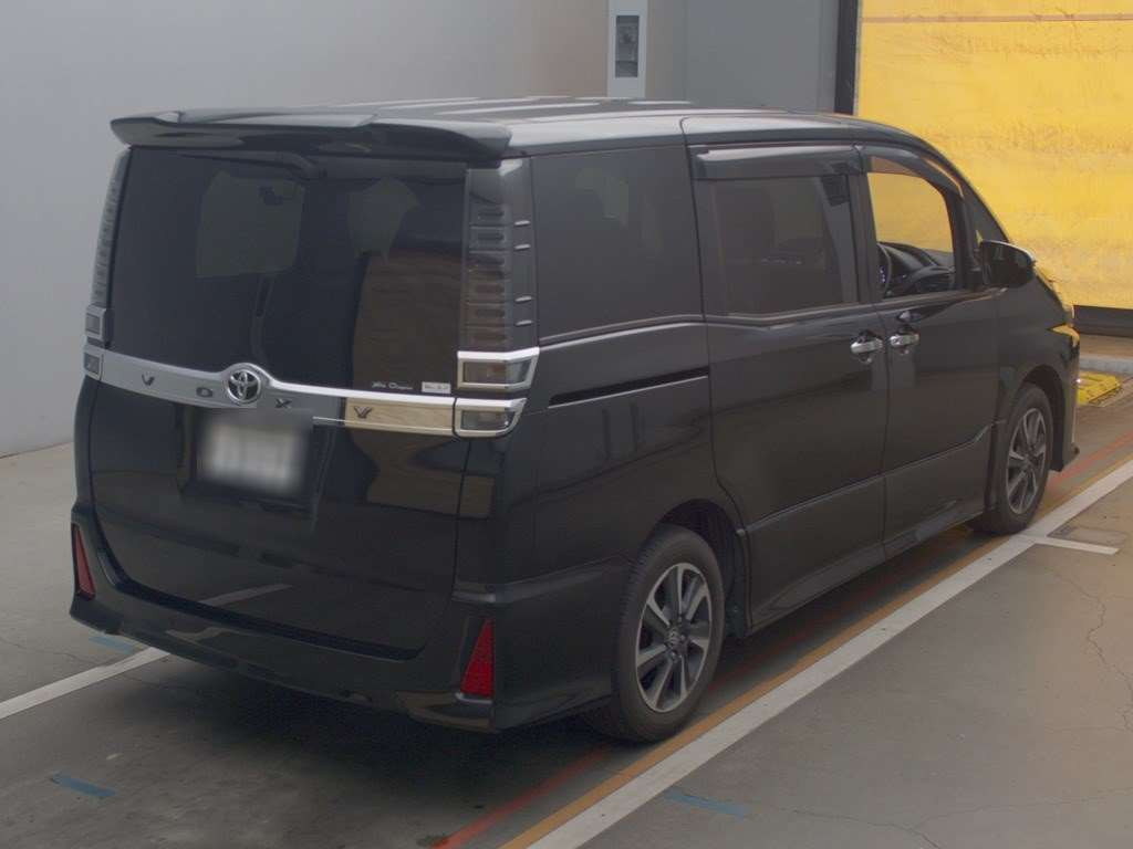 2020 Toyota Voxy ZRR80W[1]