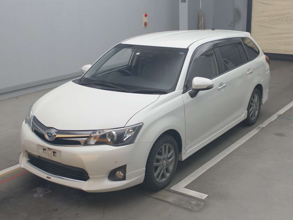 2014 Toyota Corolla Fielder NKE165G[0]