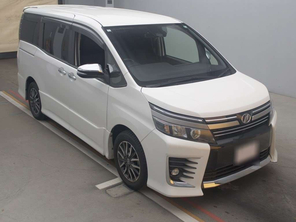 2017 Toyota Voxy ZRR80W[2]