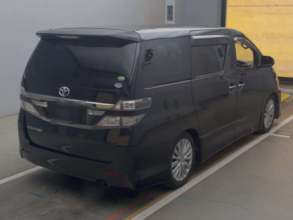 2013 Toyota Vellfire ANH20W[1]