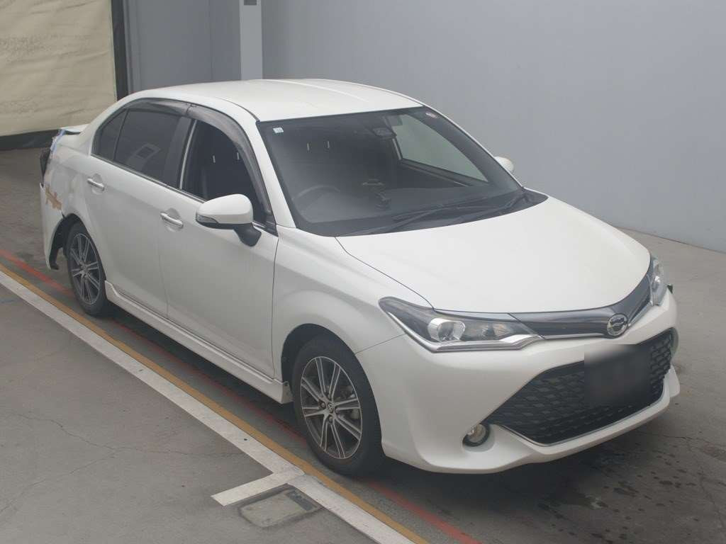 2016 Toyota Corolla Axio NRE161[2]