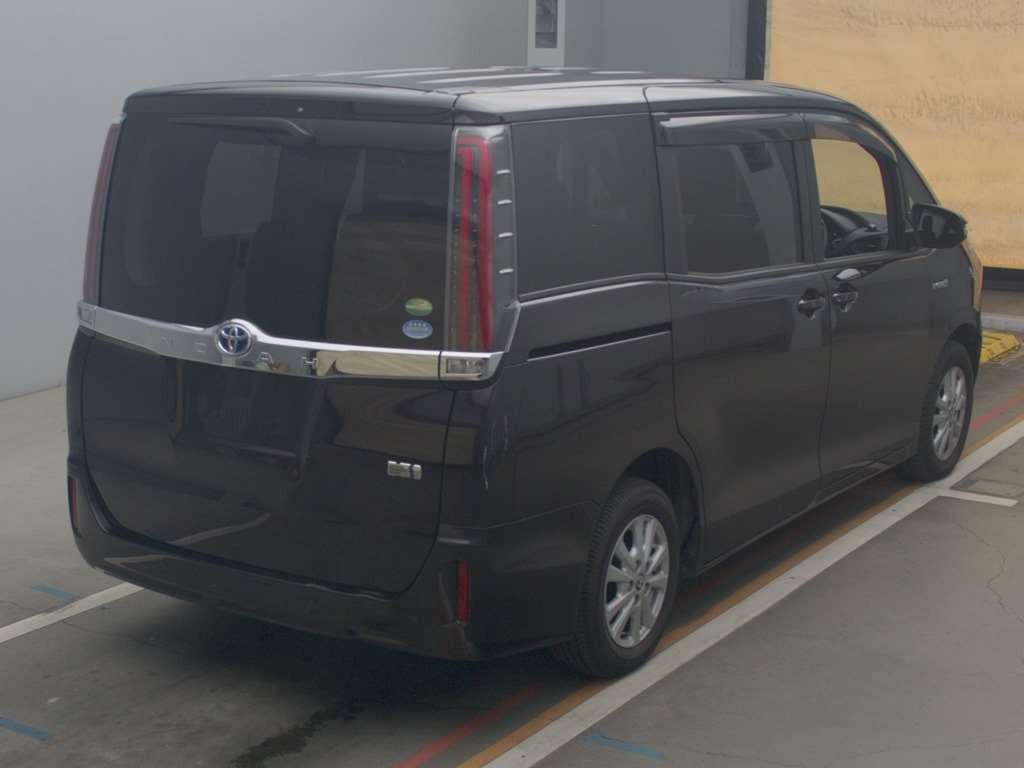 2019 Toyota Noah ZWR80G[1]