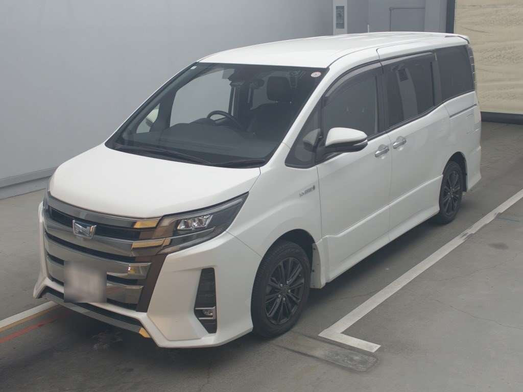 2018 Toyota Noah ZWR80W[0]