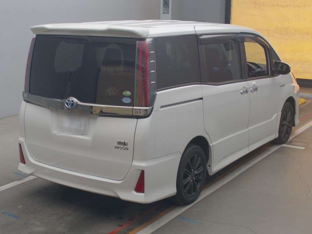 2018 Toyota Noah ZWR80W[1]