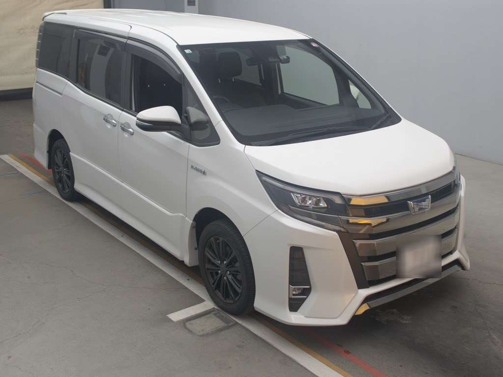 2018 Toyota Noah ZWR80W[2]