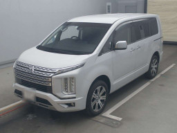 2023 Mitsubishi Delica D5