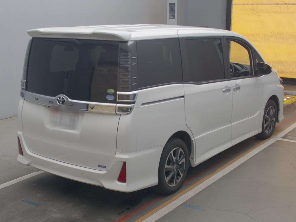 2019 Toyota Voxy ZRR80W[1]