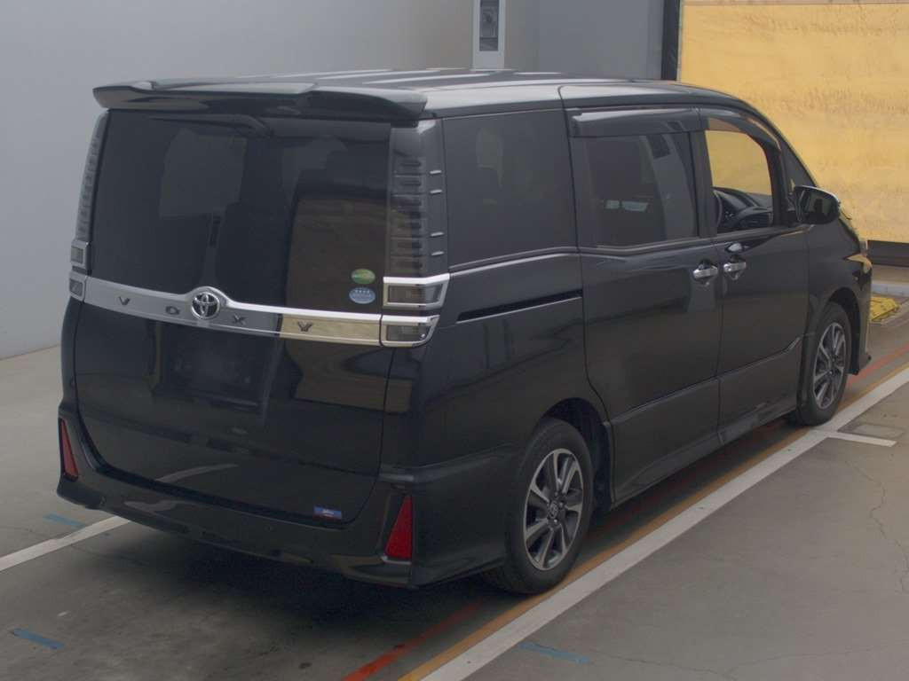 2019 Toyota Voxy ZRR80W[1]