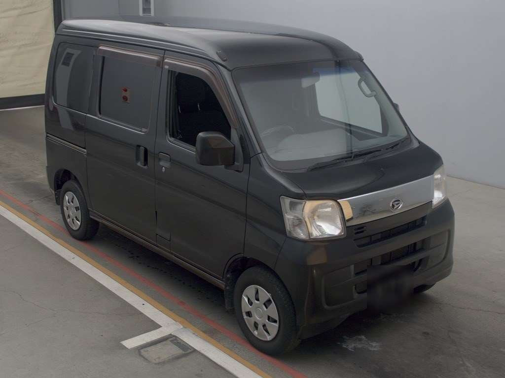 2017 Daihatsu Hijet Cargo S331V[2]