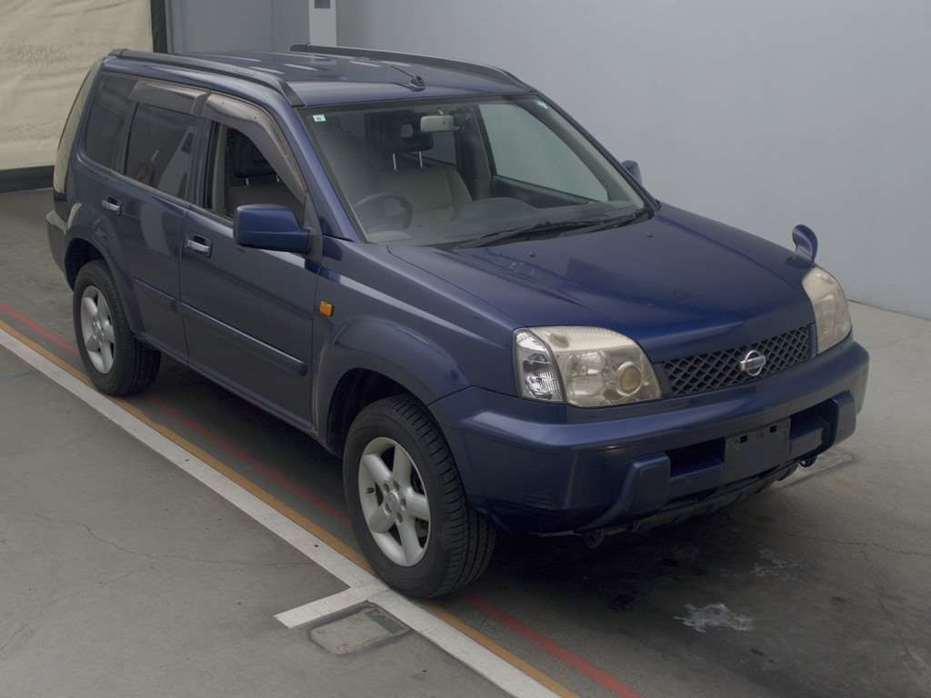 2001 Nissan X-Trail NT30[2]