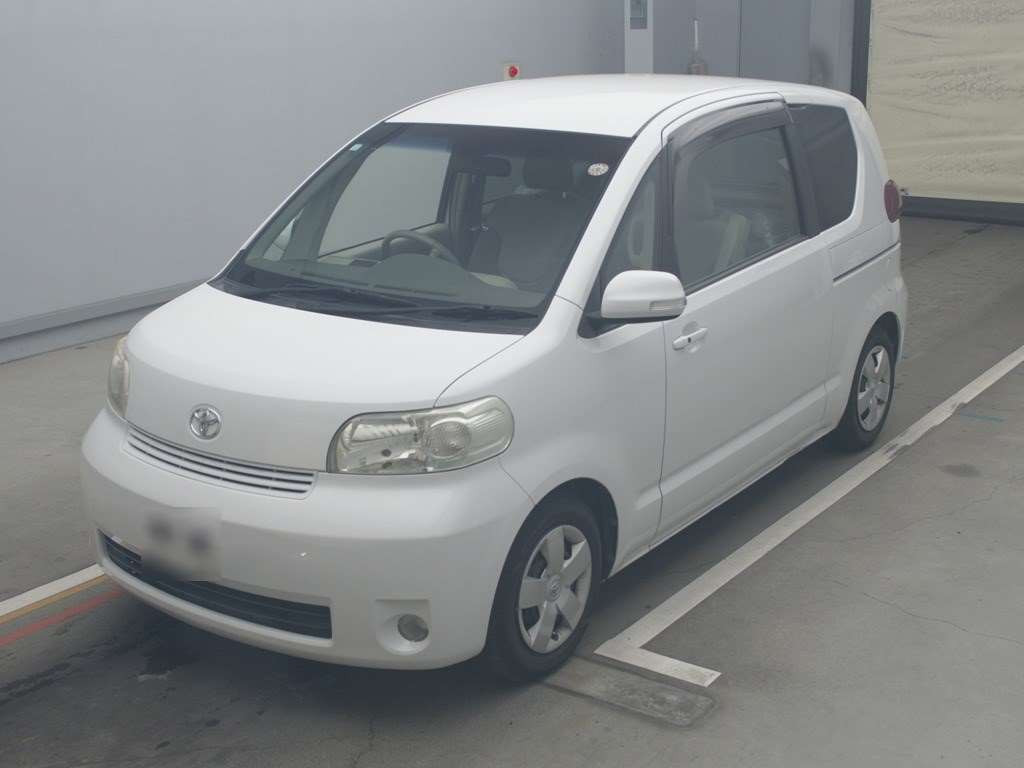 2010 Toyota Porte NNP11[0]