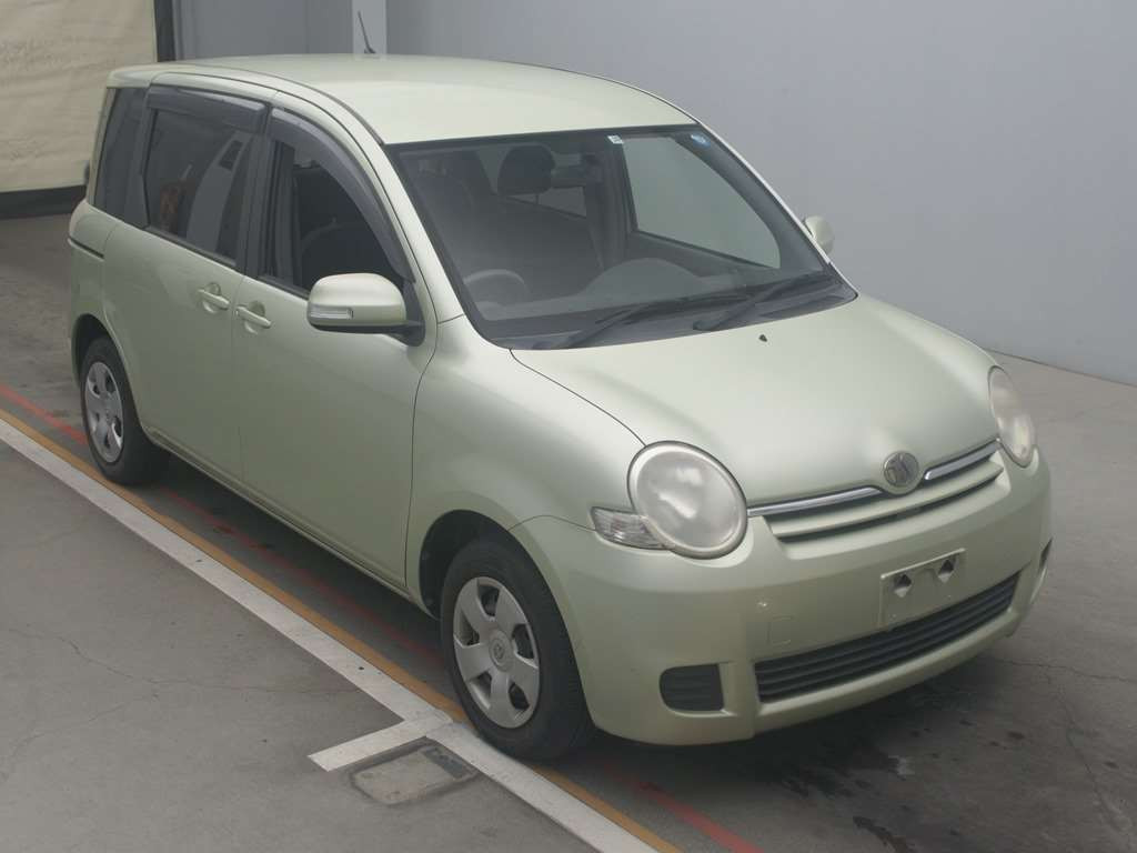 2009 Toyota Sienta NCP81G[2]