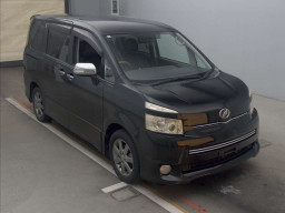 2008 Toyota Voxy