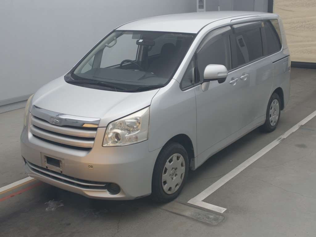 2008 Toyota Noah ZRR70G[0]