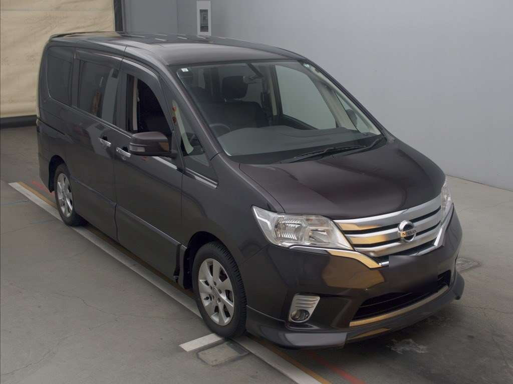 2011 Nissan Serena FC26[2]