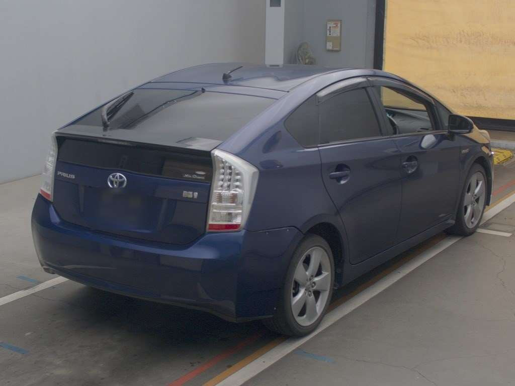 2011 Toyota Prius ZVW30[1]