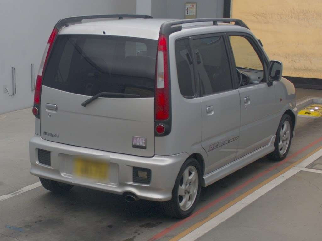 2000 Daihatsu Move L902S[1]