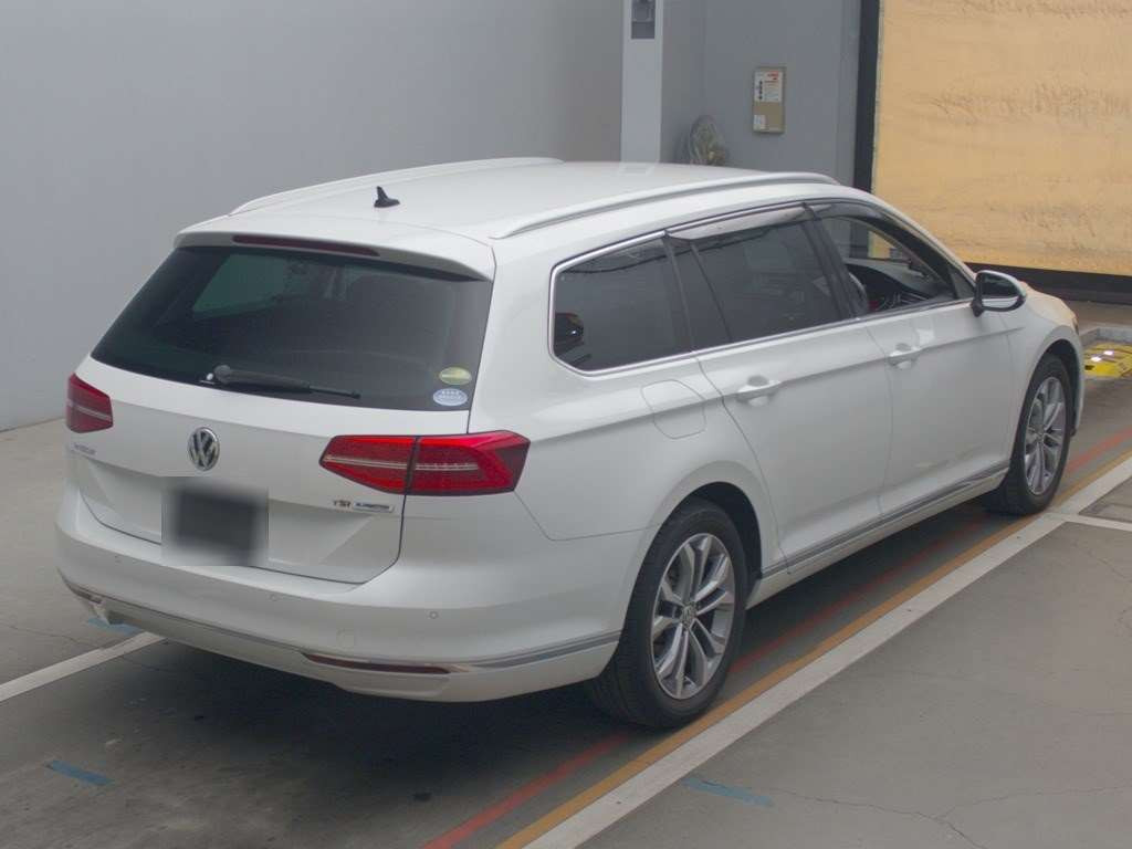 2015 Volkswagen Passat Variant 3CCZE[1]