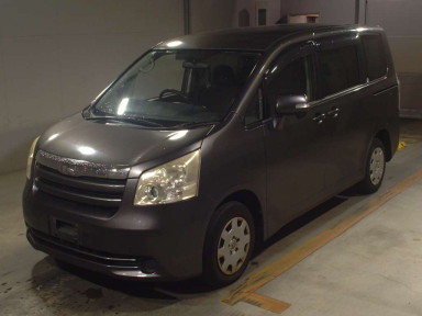 2008 Toyota Noah