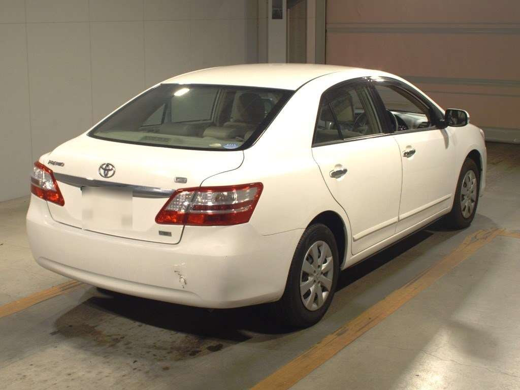 2011 Toyota Premio ZRT261[1]