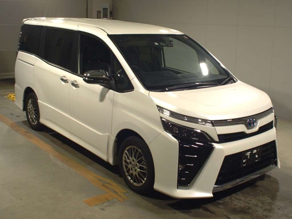 2021 Toyota Voxy ZWR80W[2]