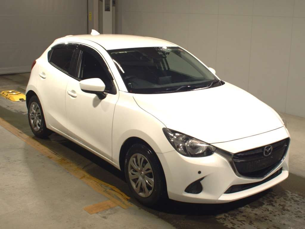 2017 Mazda Demio DJ3FS[2]