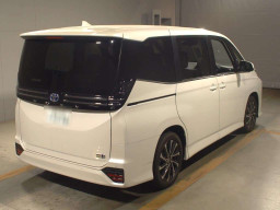 2024 Toyota Voxy