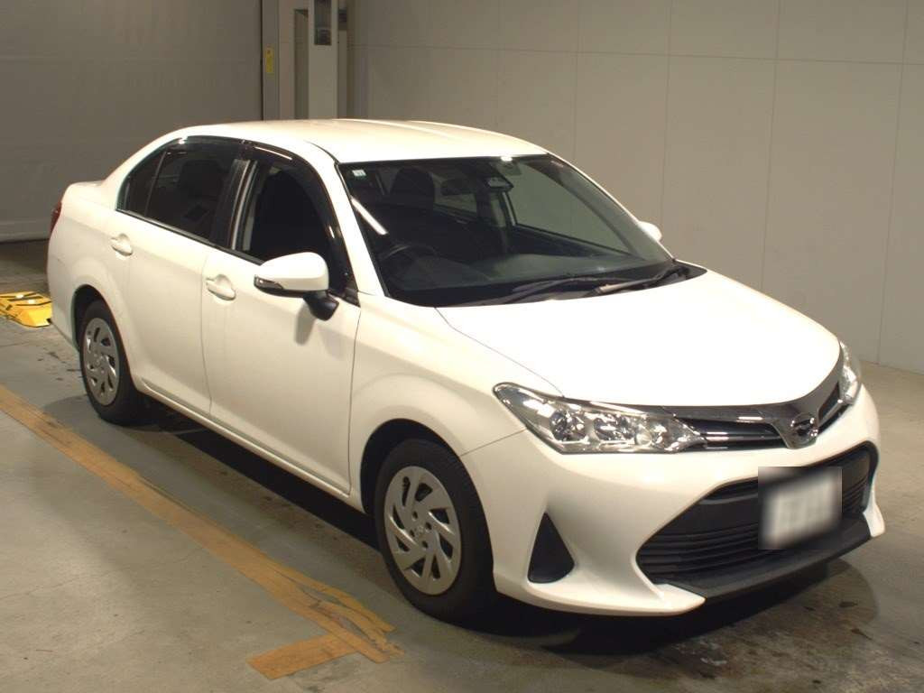 2018 Toyota Corolla Axio NRE161[2]