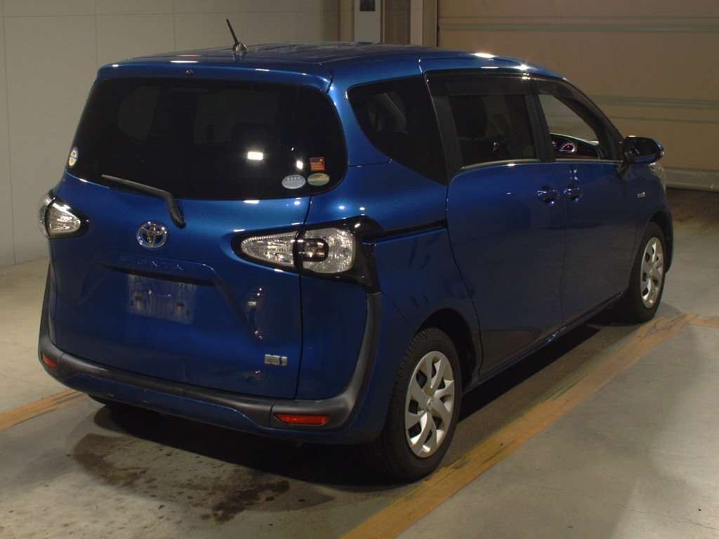 2016 Toyota Sienta NHP170G[1]